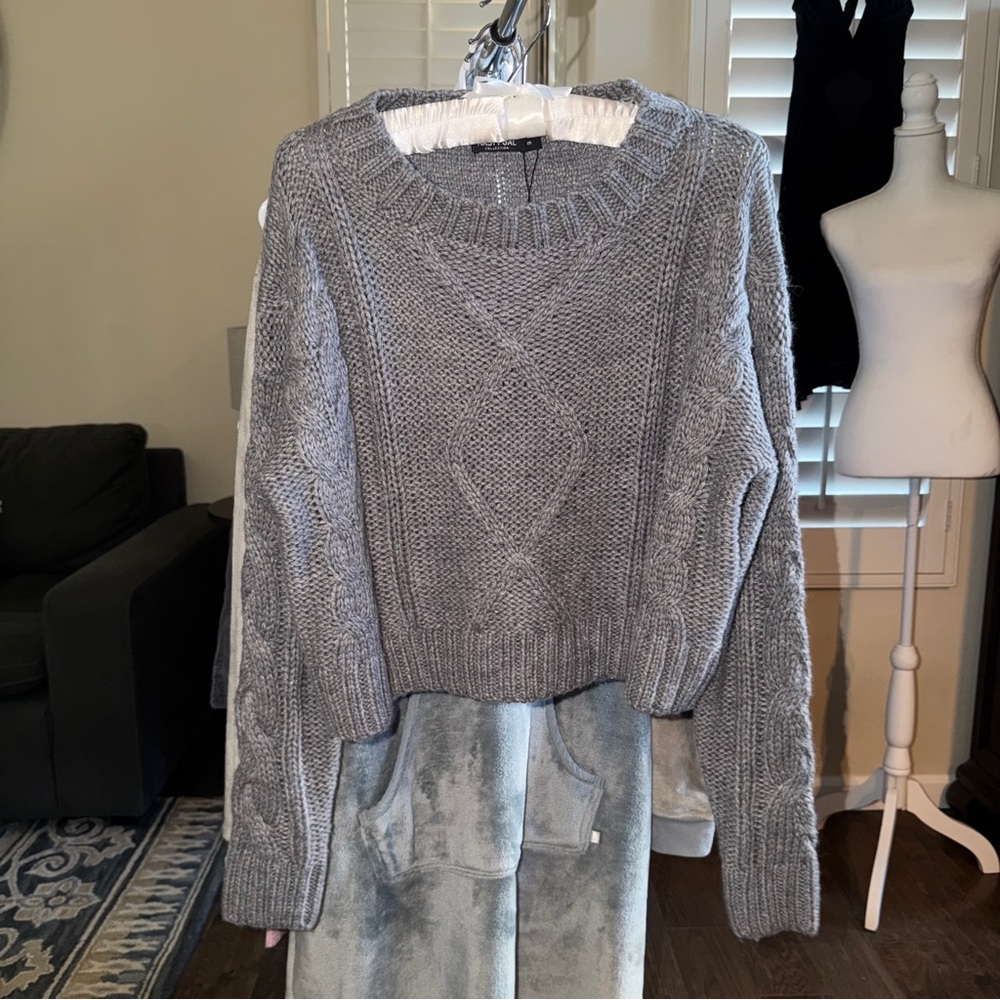 Nasty Gal Gray Cable Knit Sweater - Picture 5 of 13